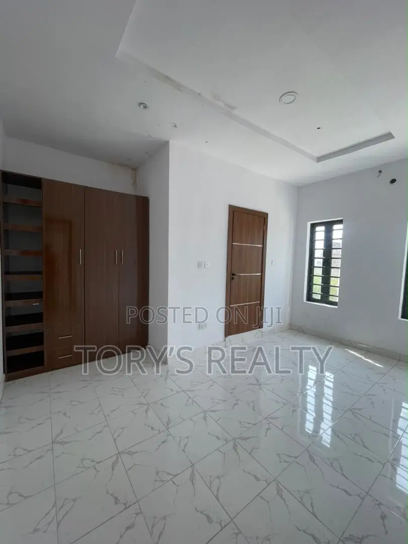 3bdrm Duplex in Ado / Ajah for sale in Ado / Ajah