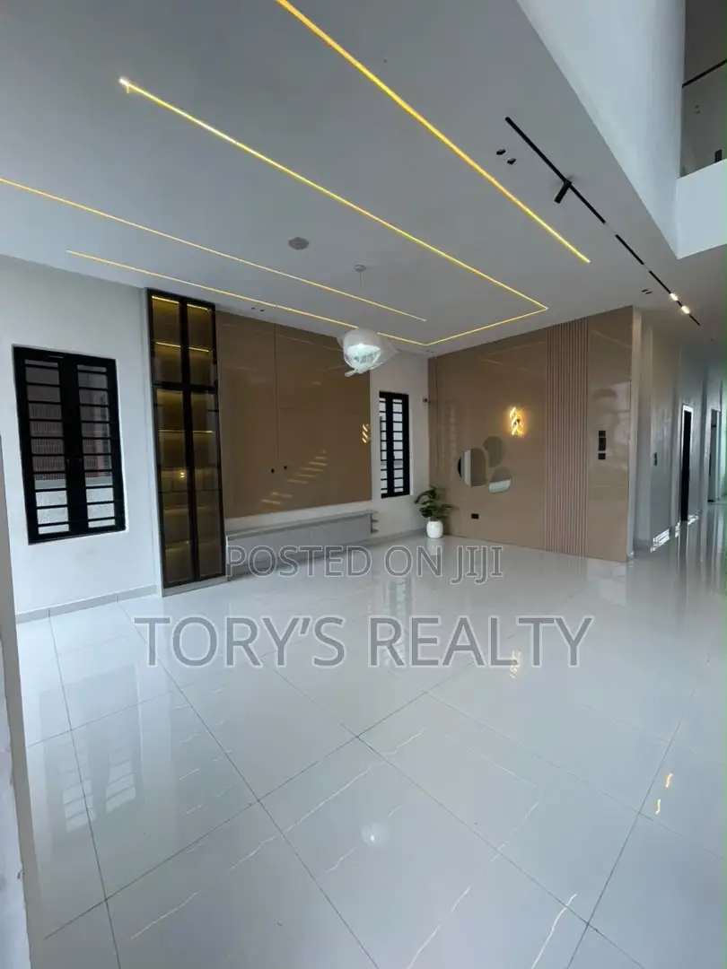 5bdrm Duplex in Ado / Ajah for sale in Ado / Ajah