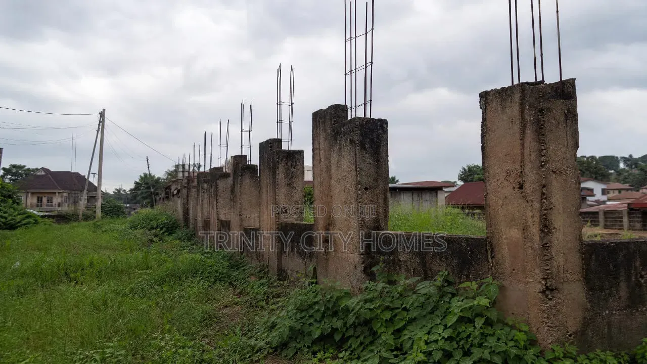 600Sqm of Land on a Tarred Road for Sale at Ashi-Bodija, Ibadan. in Bodija