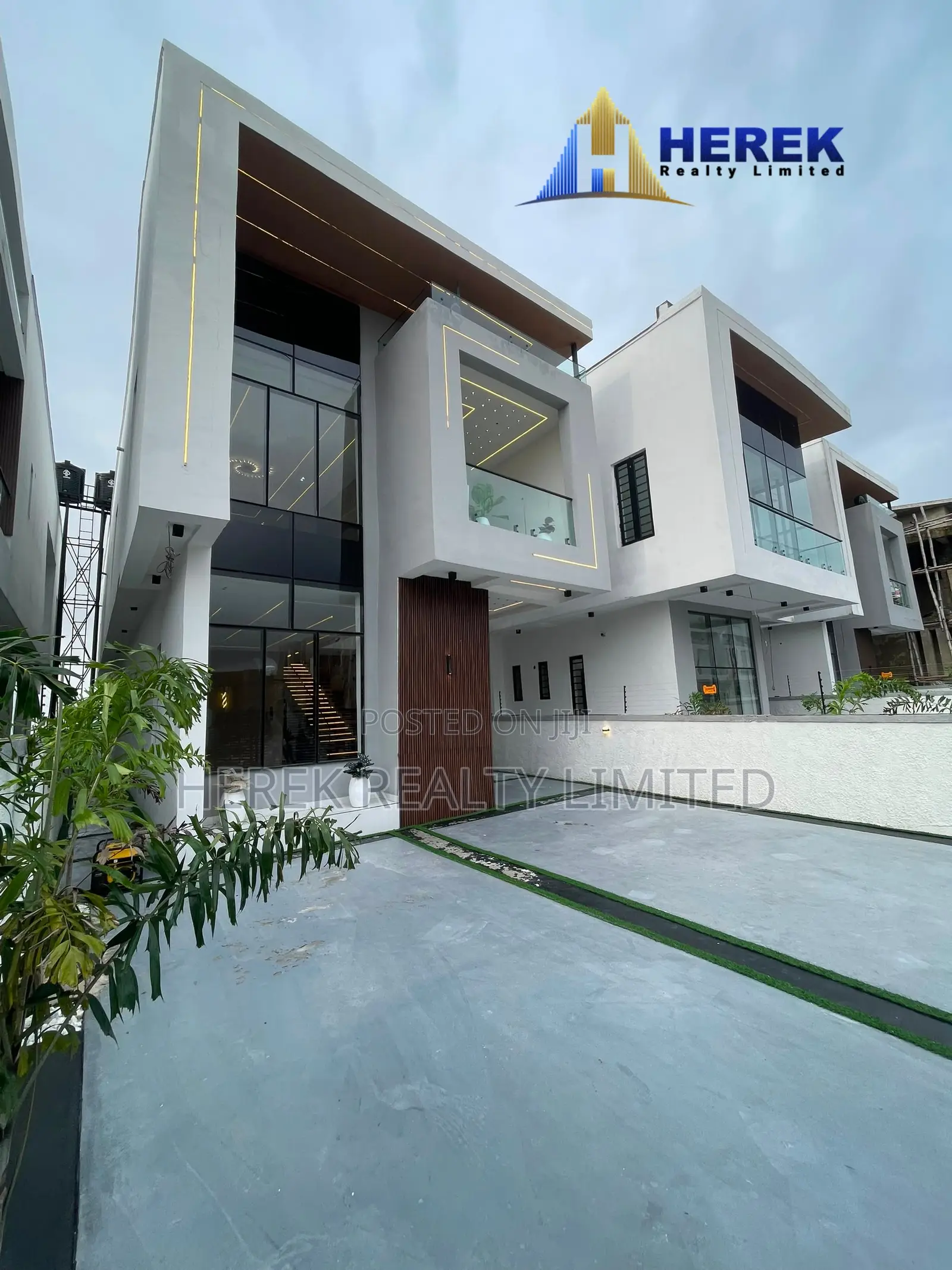 5bdrm Duplex in Ado Ajah for sale in Ado / Ajah