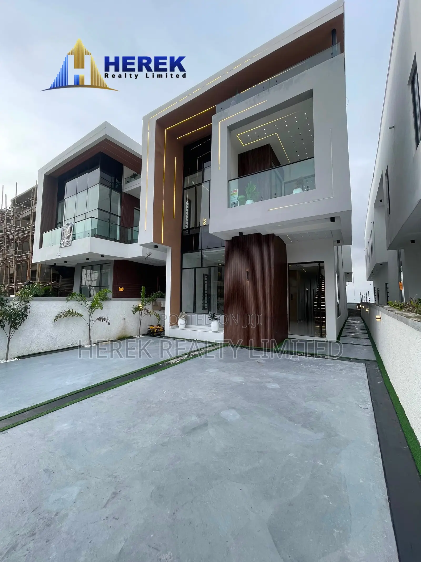 5bdrm Duplex in Ado Ajah for sale in Ado / Ajah