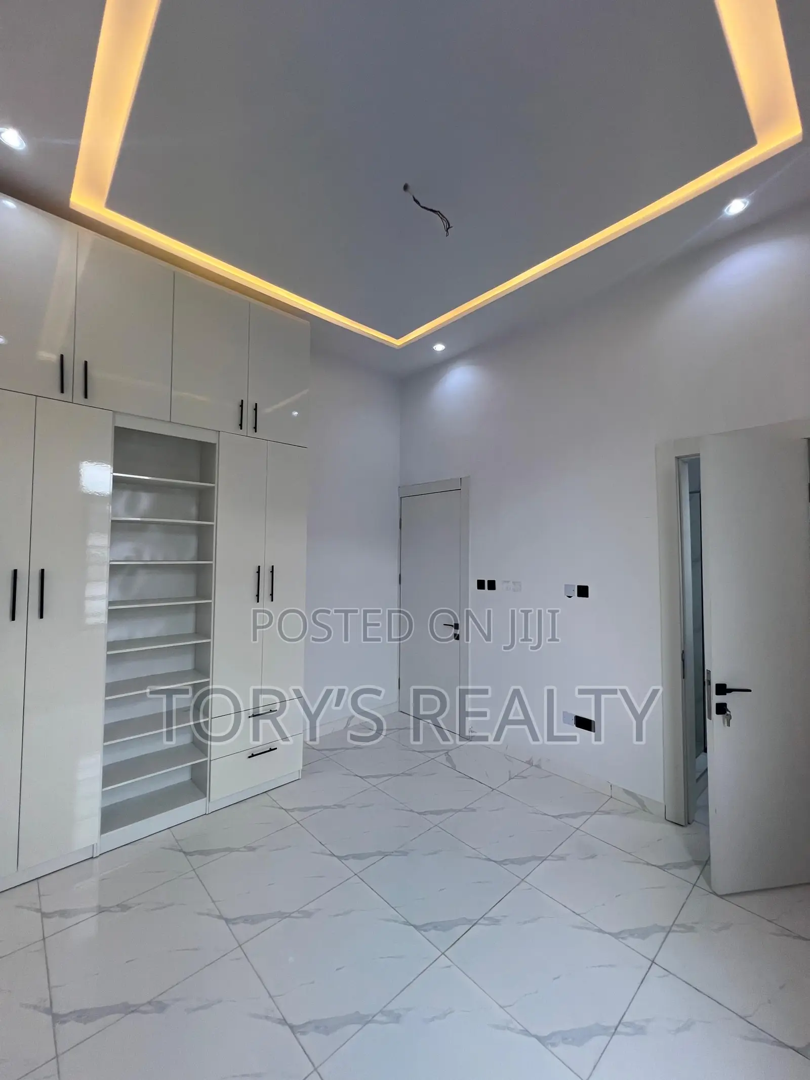 4bdrm Duplex in Ado / Ajah for sale in Ado / Ajah