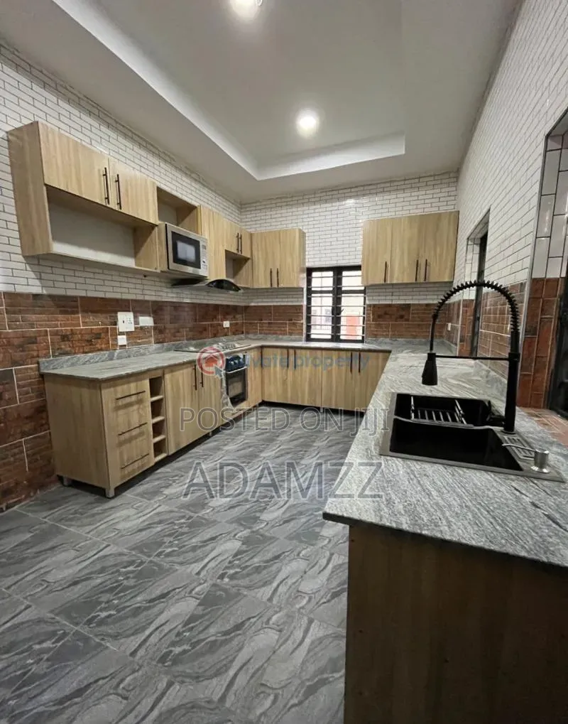 4bdrm Duplex in Independence Layout, Enugu for sale in Enugu