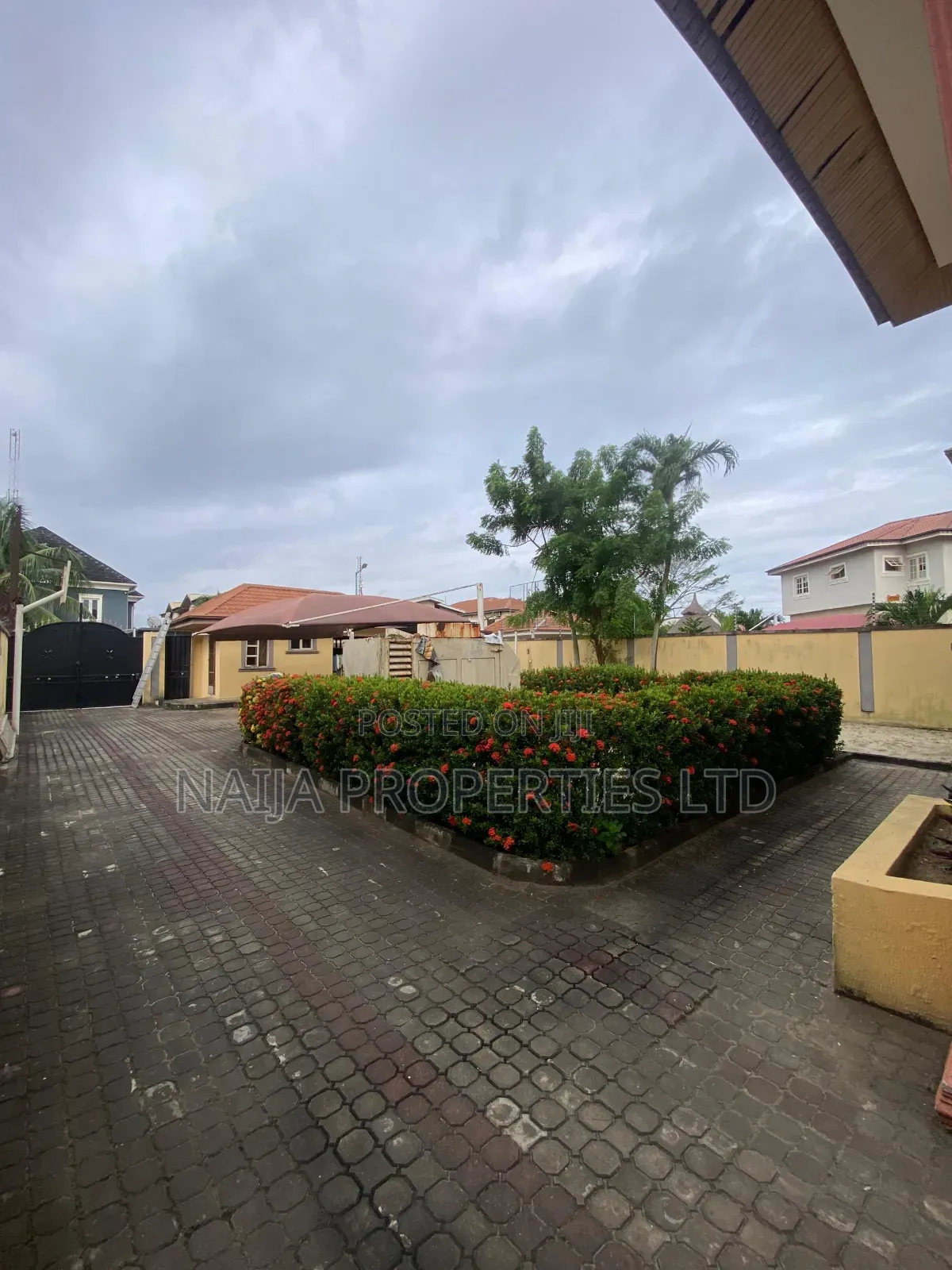 5bdrm Duplex in Vgc, Ikota for rent in Ikota