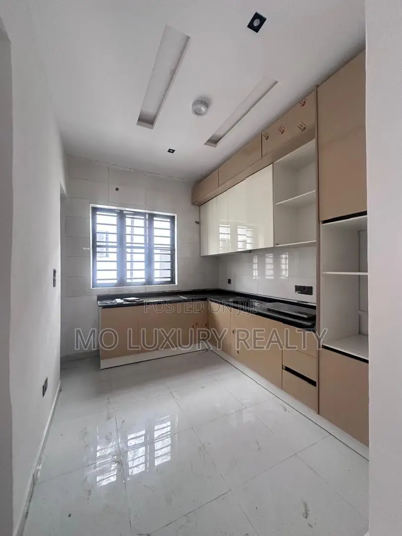 2bdrm Apartment in Victoria Gardens, VGC / Ajah for sale in VGC / Ajah