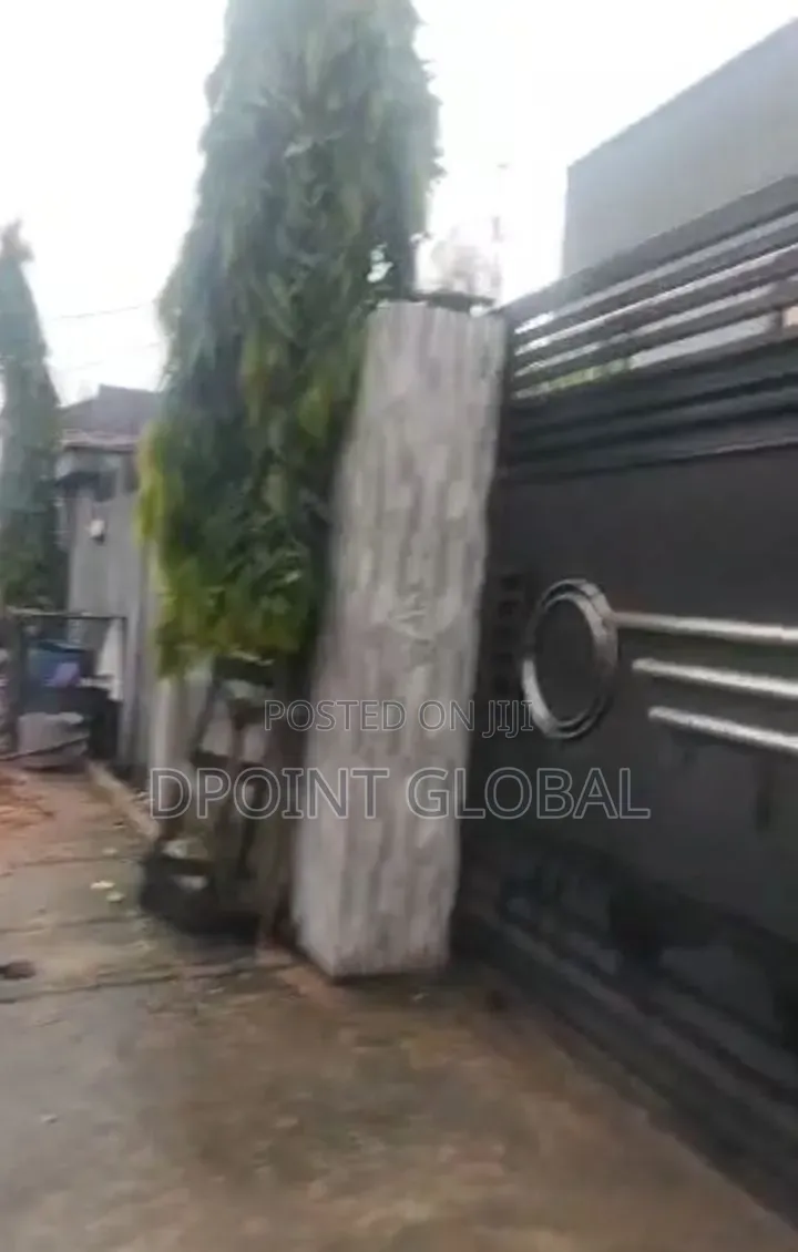 14bdrm Block of Flats in In, Lawanson for sale in Lawanson