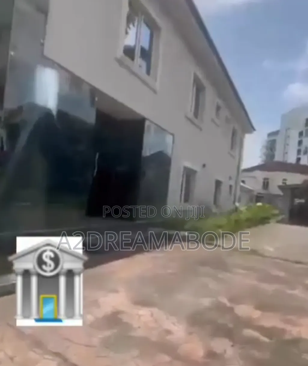 Exclusive Bank Property in Old Ikoyi