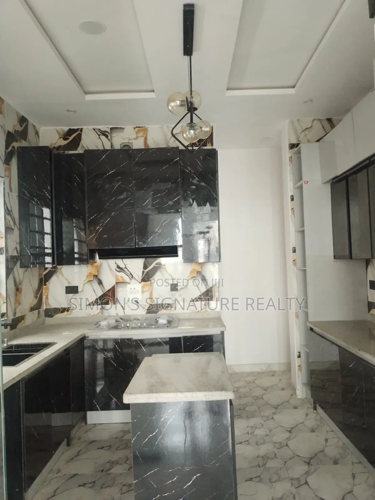 4bdrm Duplex in Ikota for sale in Ikota