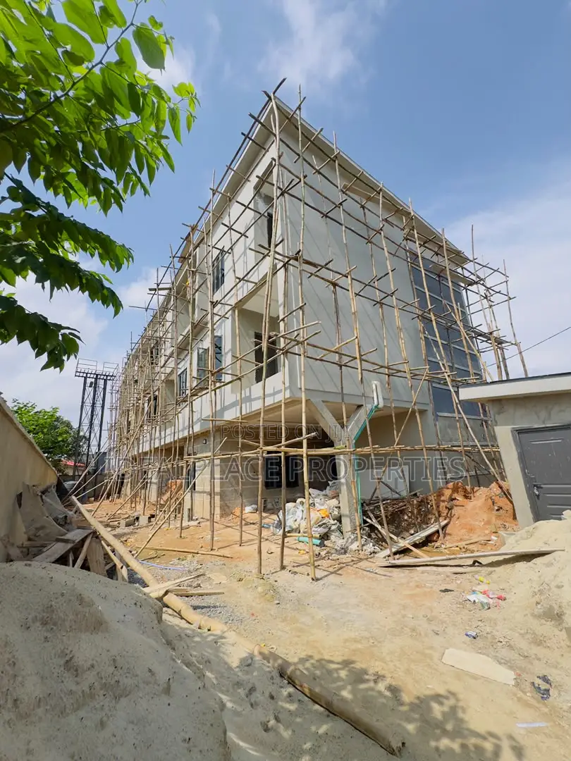 4bdrm Duplex in Berger for sale in Berger