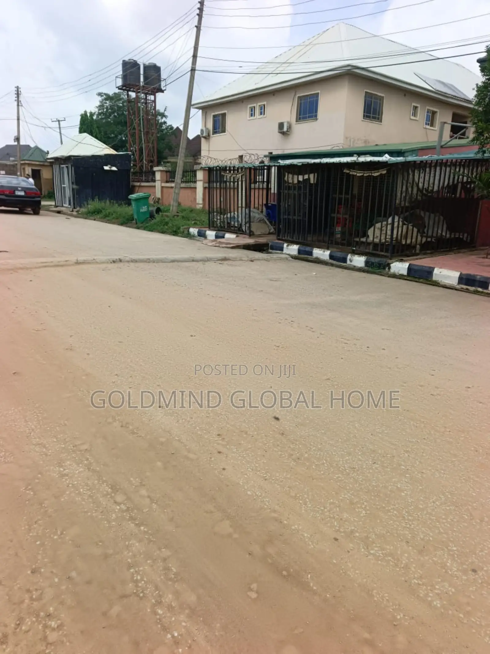 3bdrm Bungalow in Lugbe District. for sale in Sabon Lugbe