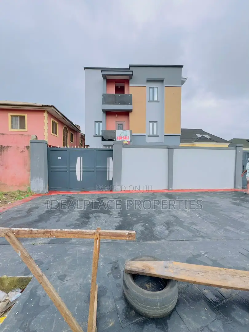 5bdrm Duplex in GRA Phase 1 for sale in GRA Phase 1