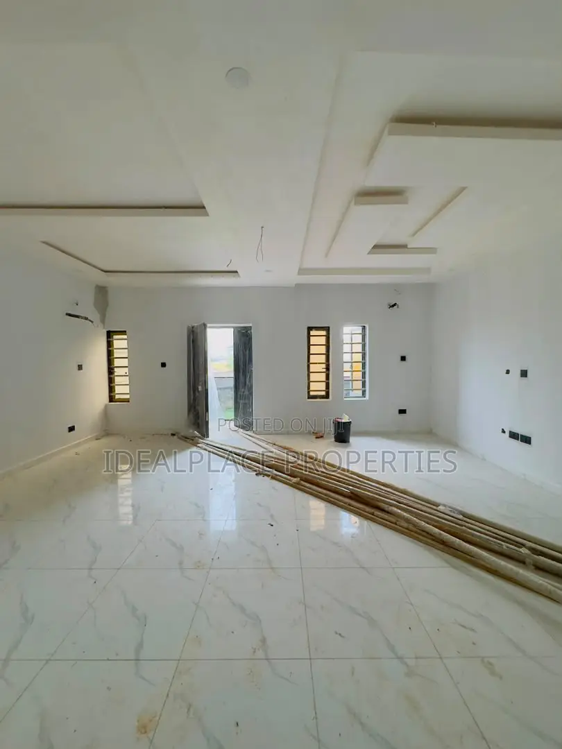 4bdrm Duplex in GRA Phase 1 for sale in GRA Phase 1