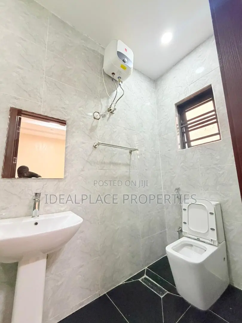 4bdrm Duplex in Oregun for sale in Oregun
