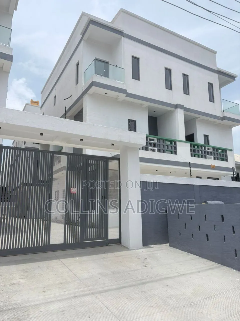 5bdrm Duplex in Lekki Phase 1 for sale in Lekki Phase 1