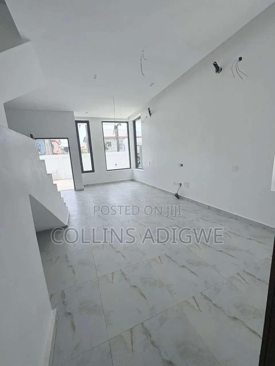 5bdrm Duplex in Lekki Phase 1 for sale in Lekki Phase 1
