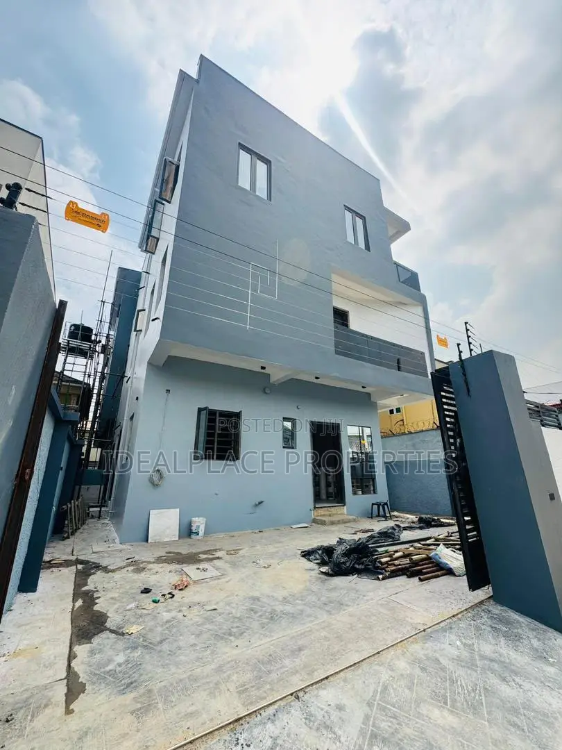 4bdrm Duplex in Agidingbi for sale in Agidingbi