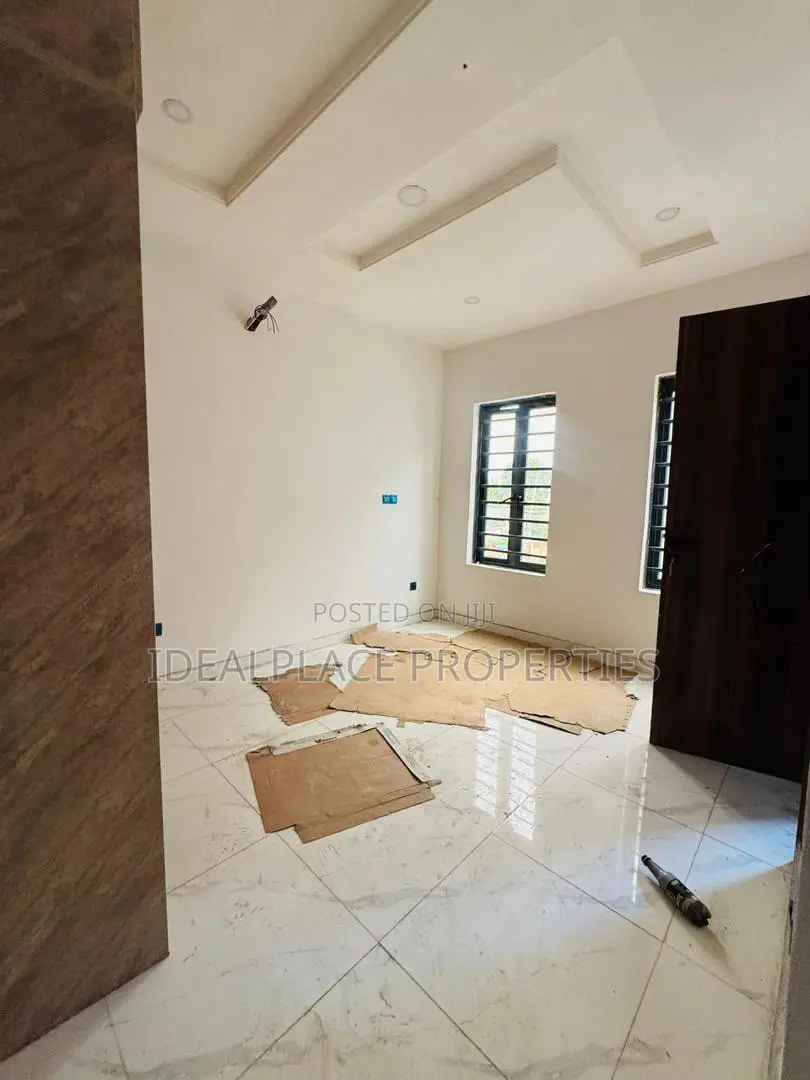4bdrm Duplex in Agidingbi for sale in Agidingbi