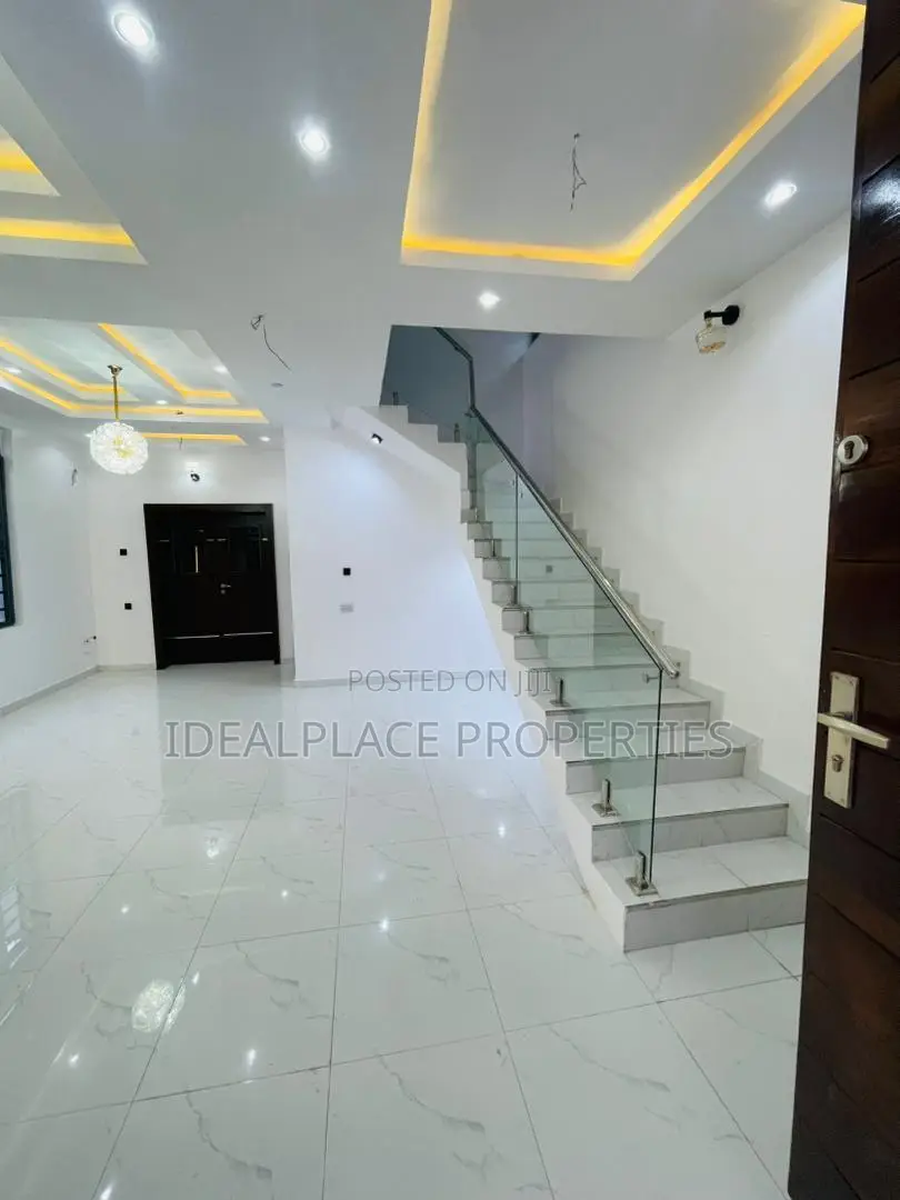 4bdrm Duplex in Ifako-Ogba for sale in Ifako-Ogba