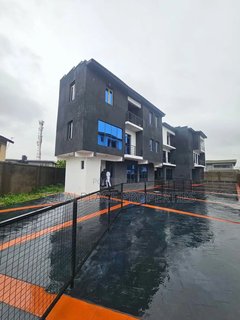 4bdrm Duplex in Ogba GRA for sale in Ogba GRA