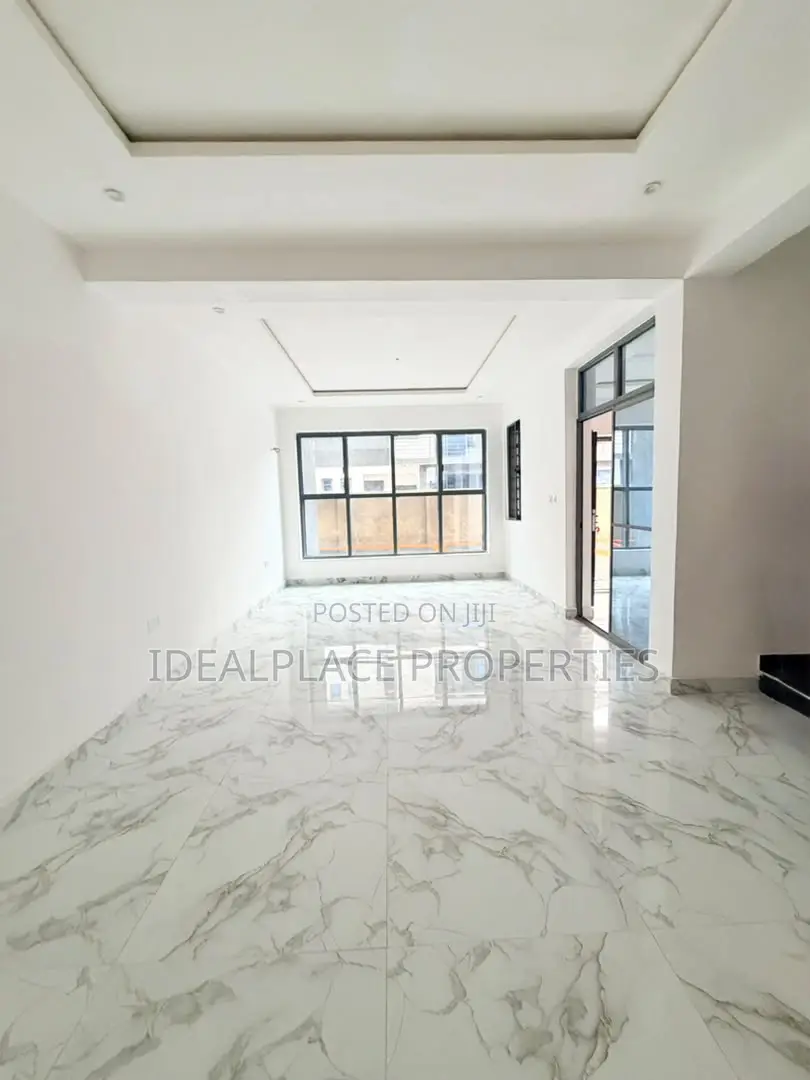 4bdrm Duplex in Ogba GRA for sale in Ogba GRA