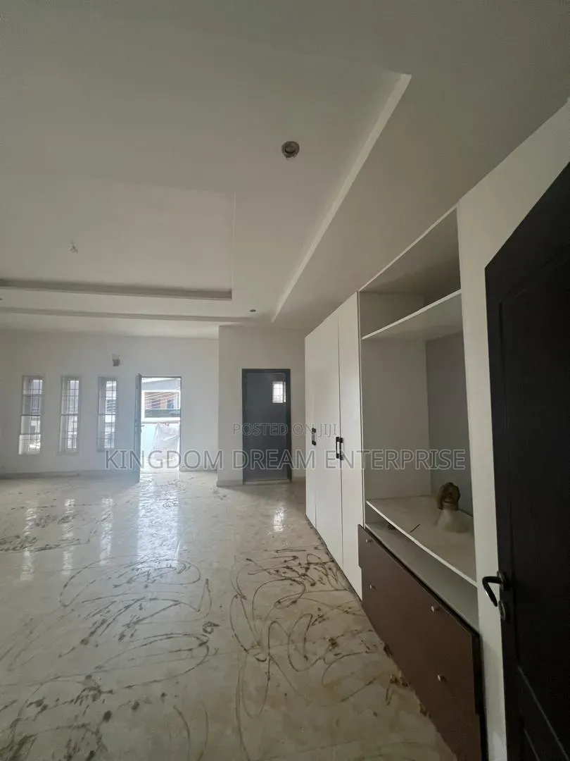 4bdrm Duplex in Lakeview Estate for rent in Lekki Expressway