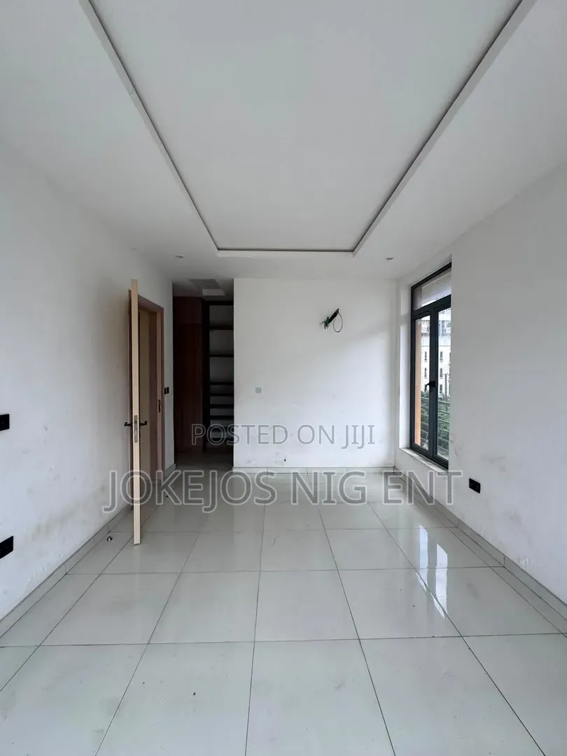 4bdrm Maisonette in Lekki Phase 1 for rent in Lekki Phase 1