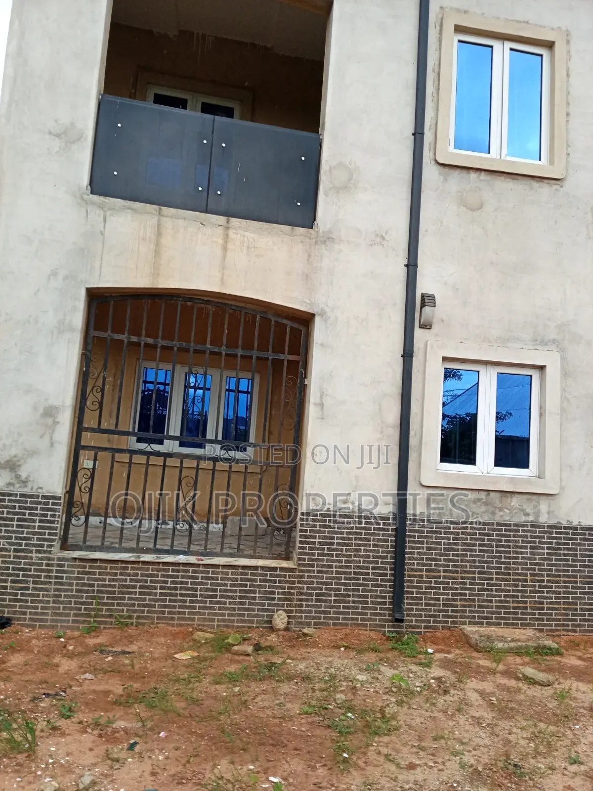6bdrm Block of Flats in Ojik Properties, Owerri for sale in Owerri