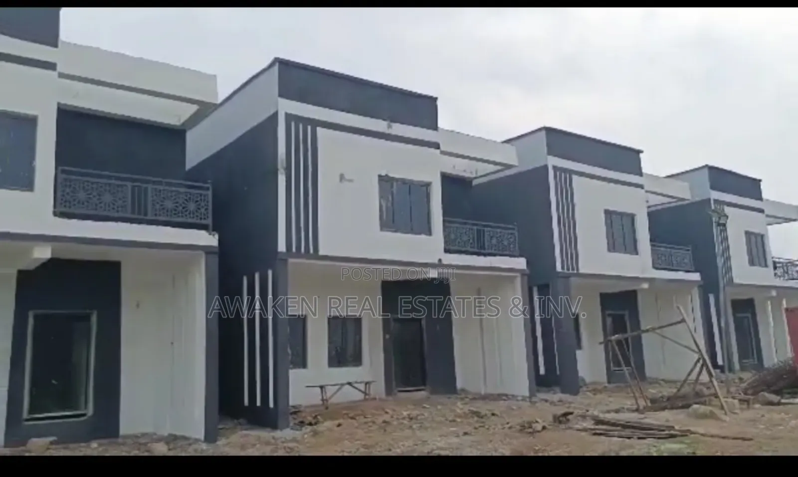 4bdrm Townhouse/Terrace in Lugbe District for sale in Lugbe District