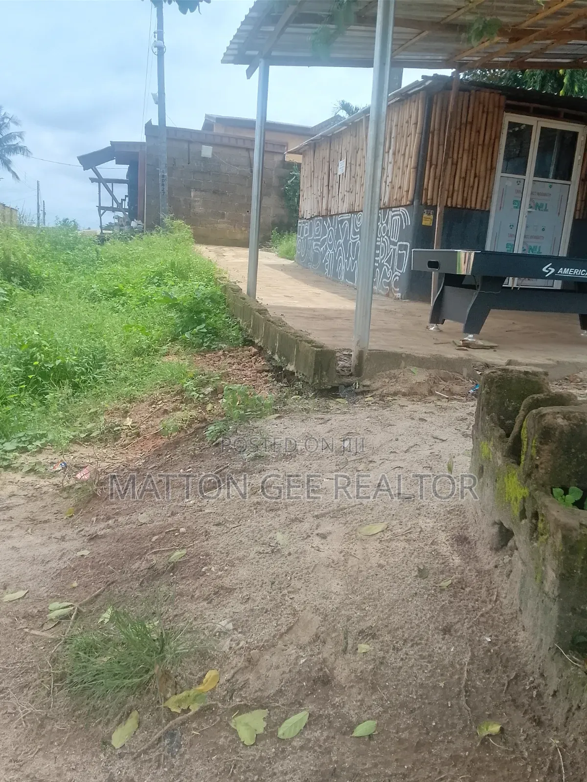 3bdrm Bungalow in Lasutech Odogunyan, Ikorodu Garage for sale in Ikorodu Garage
