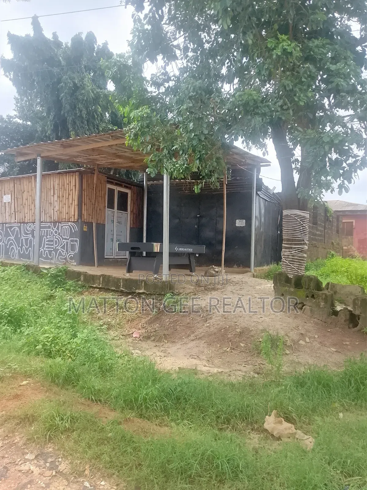 3bdrm Bungalow in Lasutech Odogunyan, Ikorodu Garage for sale in Ikorodu Garage
