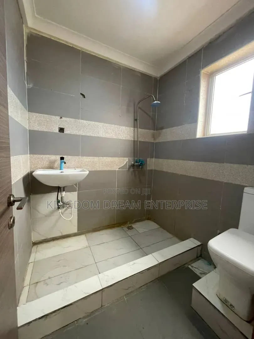 1bdrm Apartment in Chevron for rent in Chevron