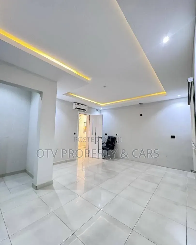 4bdrm Duplex in Lekki Phase 1 for sale in Lekki Phase 1