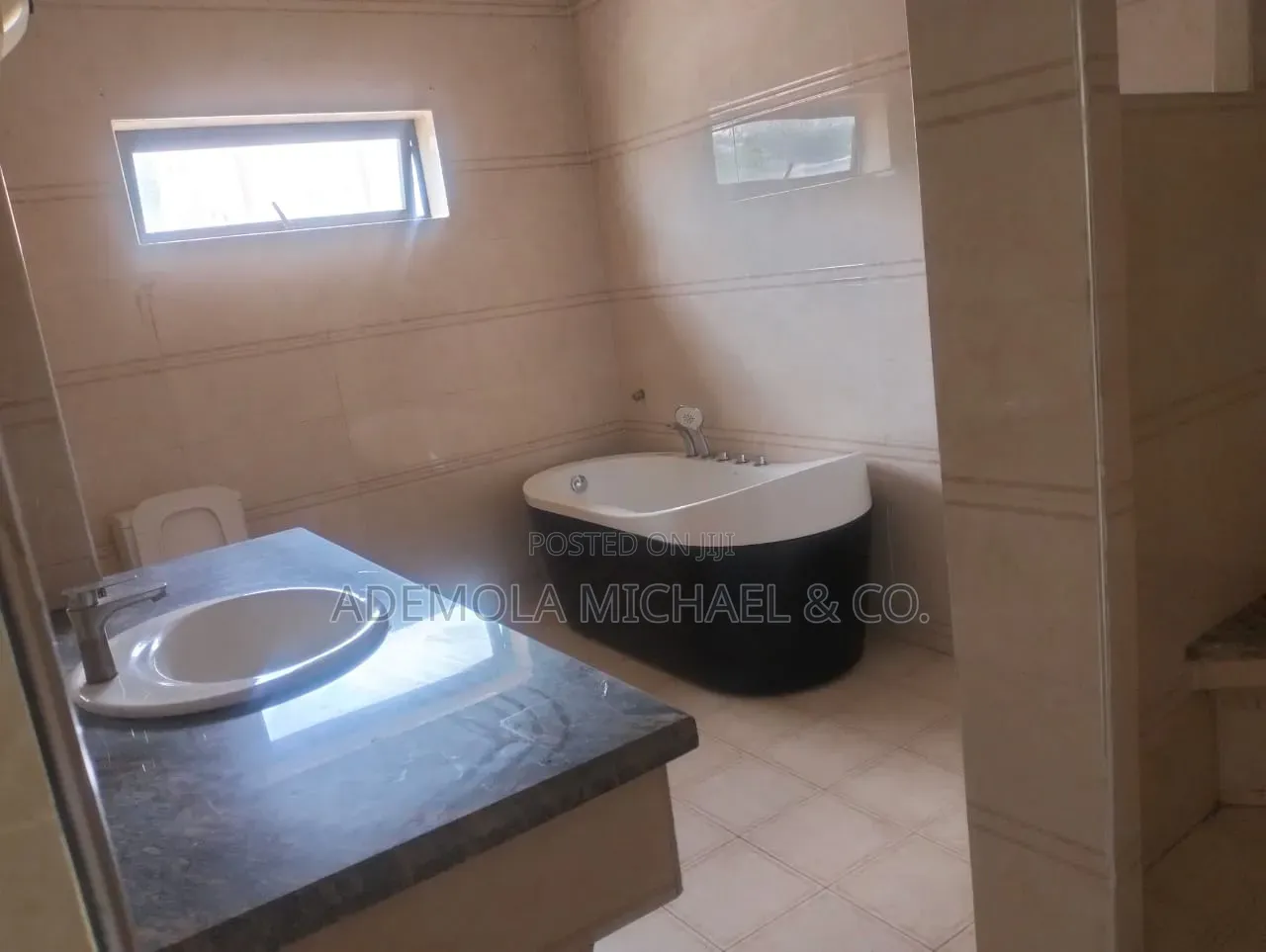 4bdrm Duplex in Asba & Dantata for sale in Kado