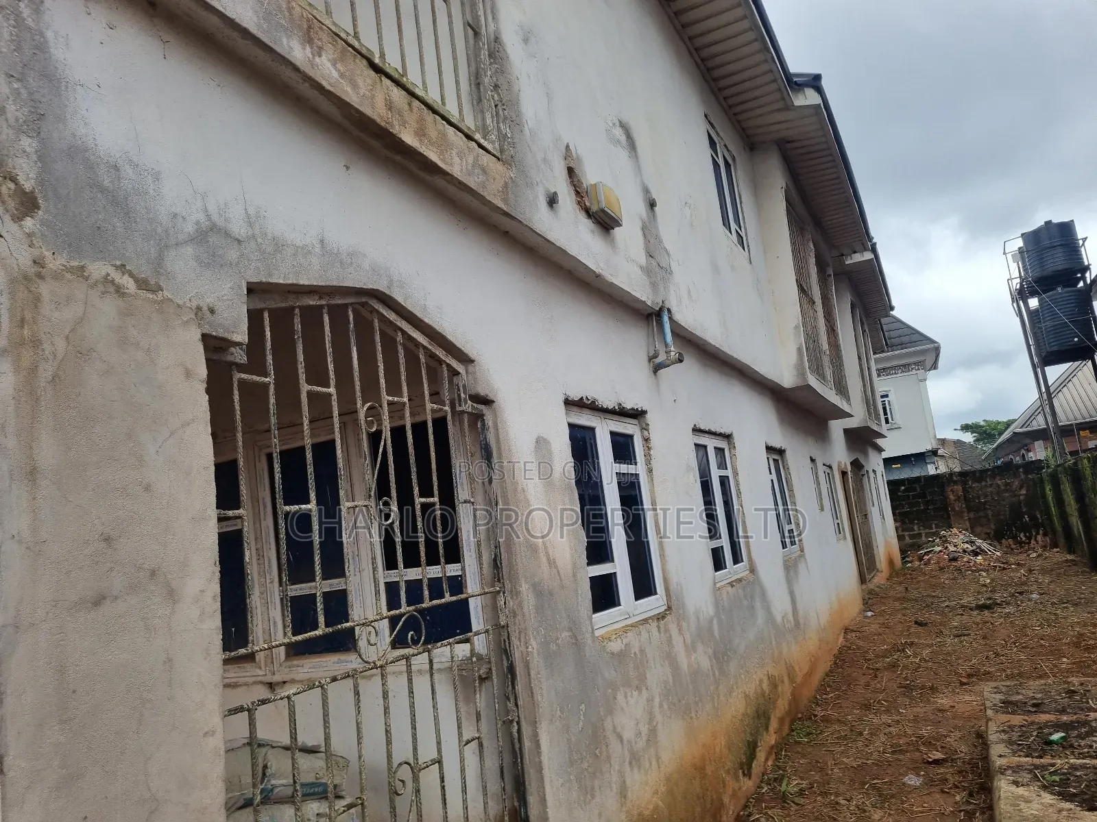 12bdrm Block of Flats in Benin City for sale in Benin City