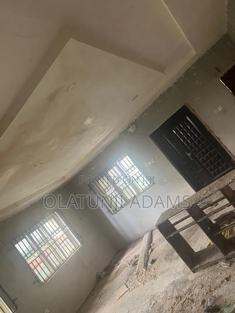 5bdrm Bungalow in Ilupeju Ofatedo, Osogbo for sale in Osogbo