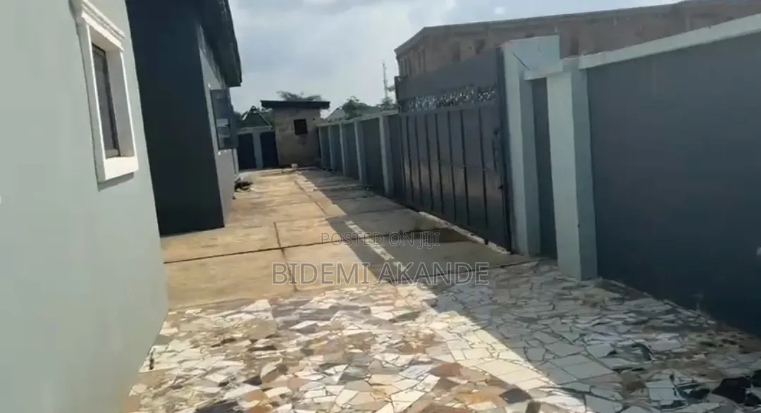 Prime Mixed-Use Commercial Property for Sale in Mowe in Obafemi-Owode
