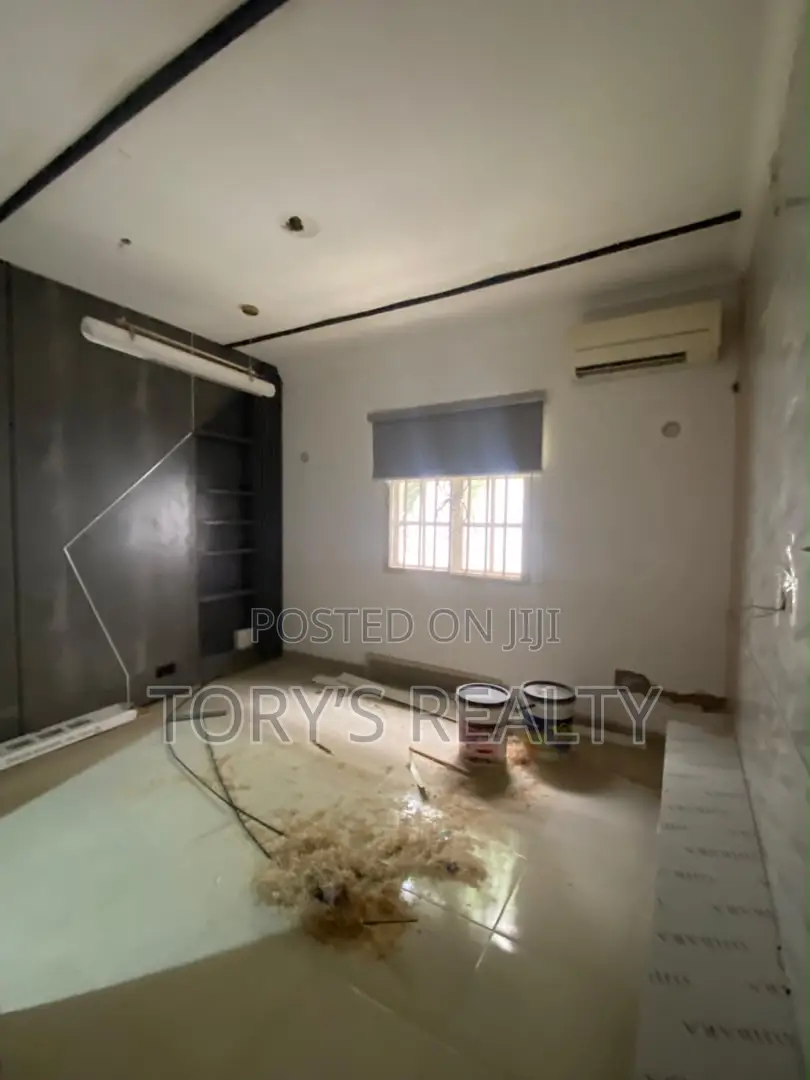 3bdrm Duplex in Lekki Phase 1 for rent in Lekki Phase 1