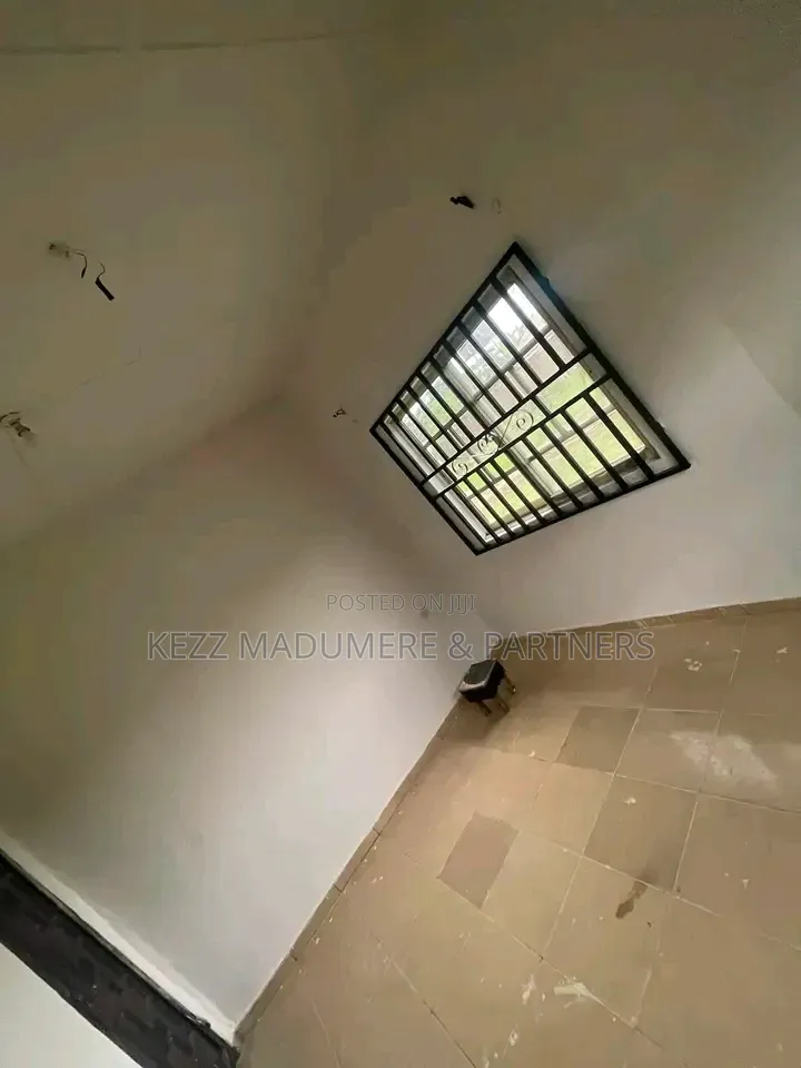 1bdrm Block of Flats in Shell Cooperative for rent in Eneka