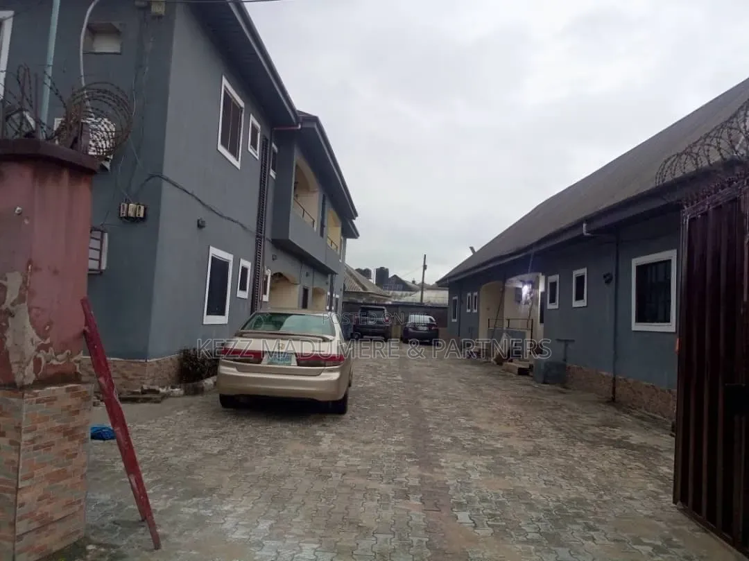6bdrm Block of Flats in Miniorlu Ada George, New Layout for sale in New Layout