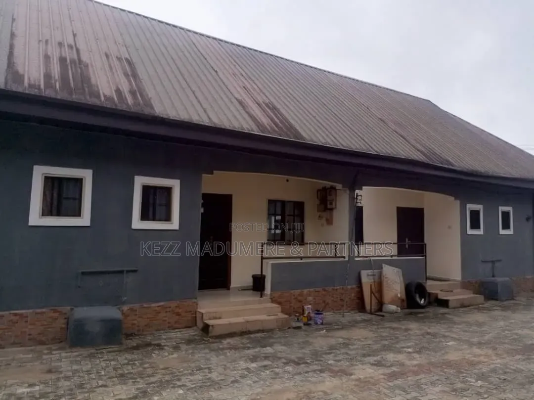 6bdrm Block of Flats in Miniorlu Ada George, New Layout for sale in New Layout