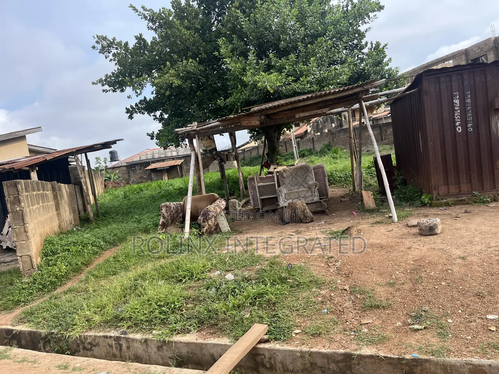 One and Half Plot in Akala Express