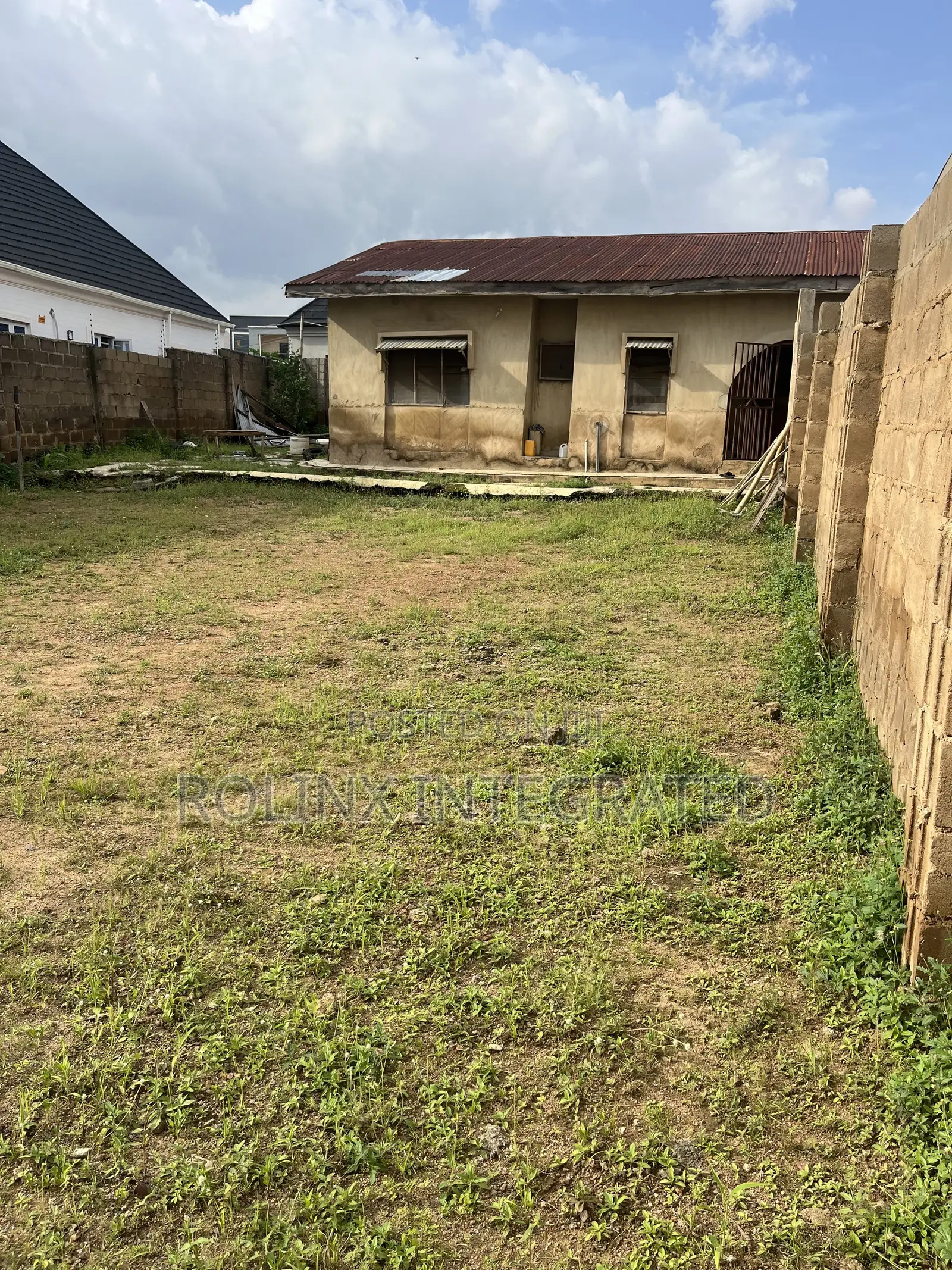 5bdrm Bungalow in Agara Estate, Akala Express for sale in Akala Express