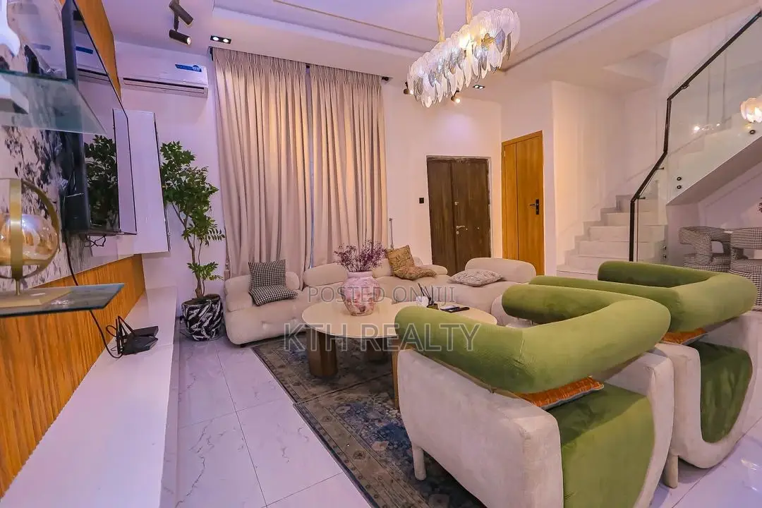 Furnished 3bdrm Duplex in Dpk District Estate, Lekki Phase 2 for sale in Lekki Phase 2