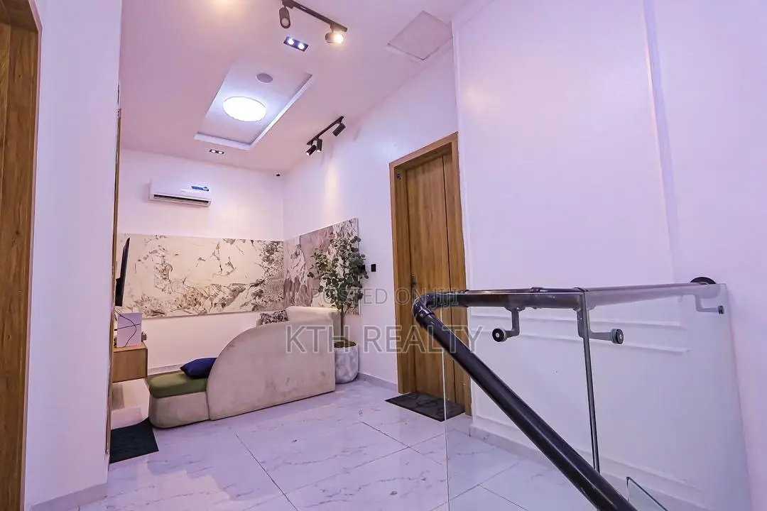 Furnished 3bdrm Duplex in Dpk District Estate, Lekki Phase 2 for sale in Lekki Phase 2