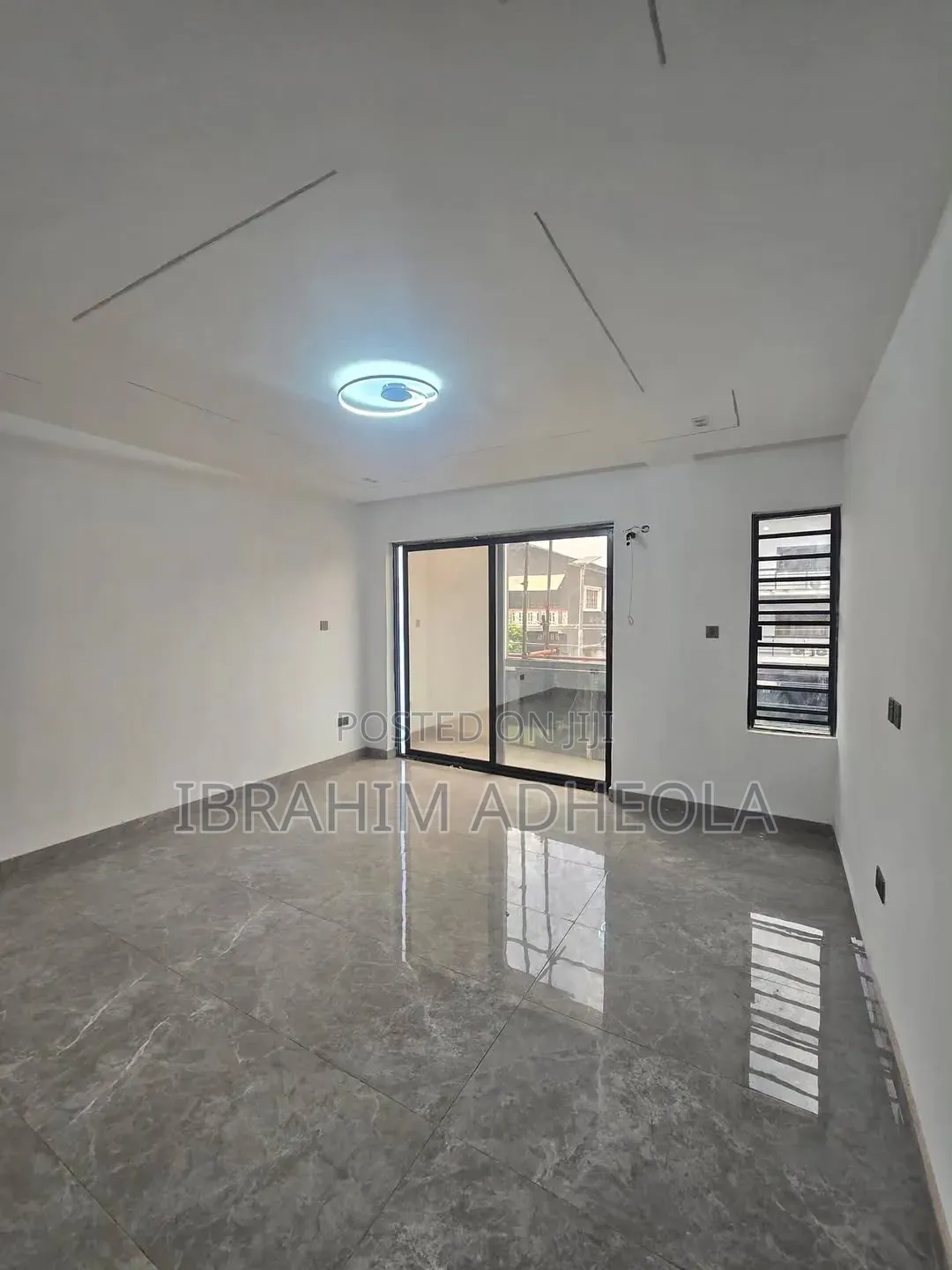 2bdrm Apartment in Yaba, Onike for sale in Onike
