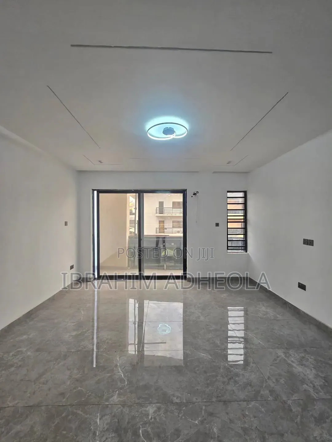 2bdrm Apartment in Yaba, Onike for sale in Onike