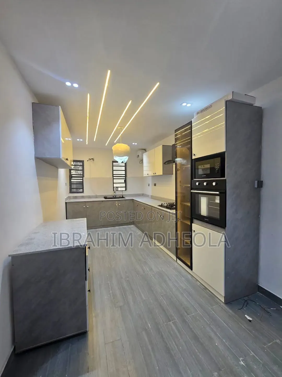 2bdrm Apartment in Yaba, Onike for sale in Onike