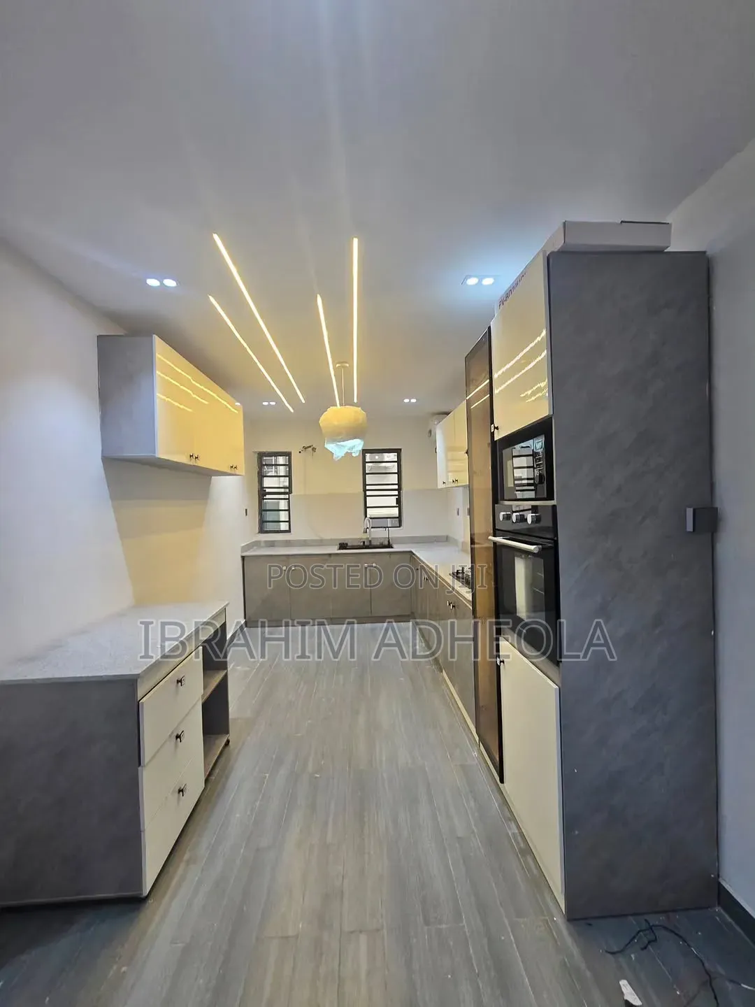 2bdrm Apartment in Yaba, Onike for sale in Onike