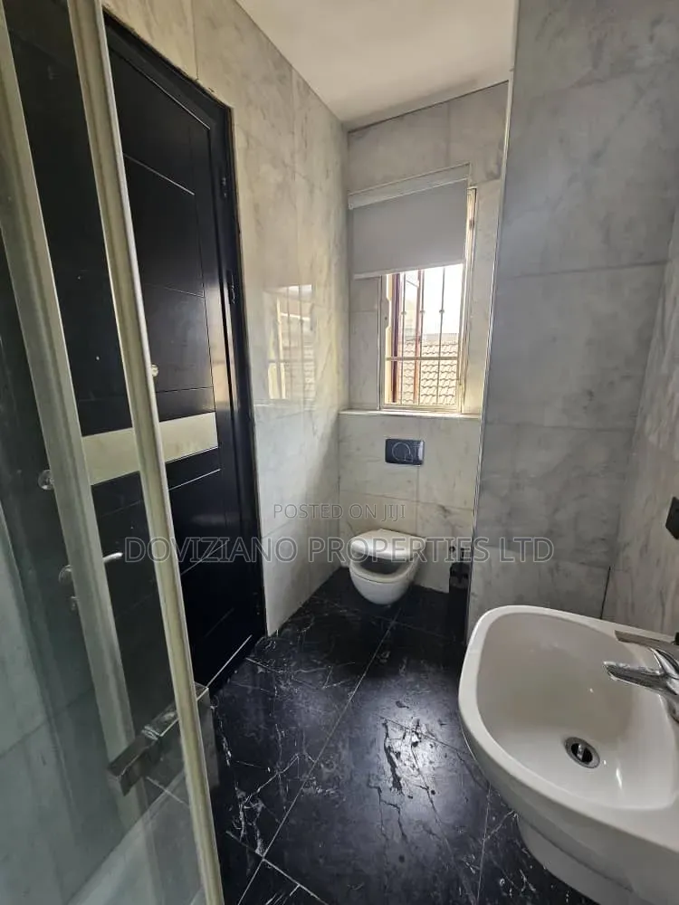 2bdrm Apartment in Banana Island for rent in Banana Island