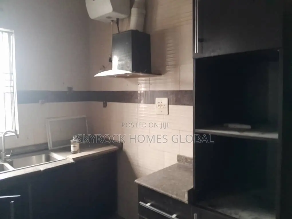 3bdrm Block of Flats in Ikota for rent in Ikota
